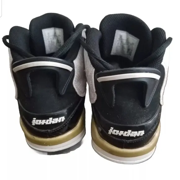 EUC Nike Air Jordan DUB Zero Black/White-Metallic Gold 311047-005 Size 7Y