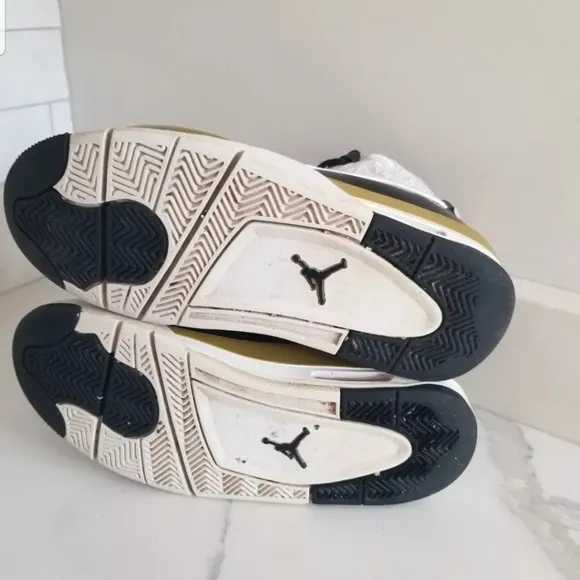 EUC Nike Air Jordan DUB Zero Black/White-Metallic Gold 311047-005 Size 7Y