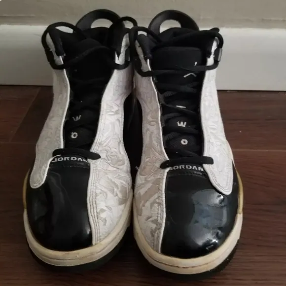 EUC Nike Air Jordan DUB Zero Black/White-Metallic Gold 311047-005 Size 7Y