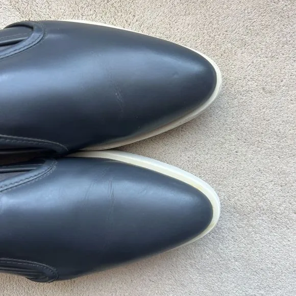 Everlane The Street Shoe Blue Gray Leather Loafer Pointed Toe White Soles 8.5
