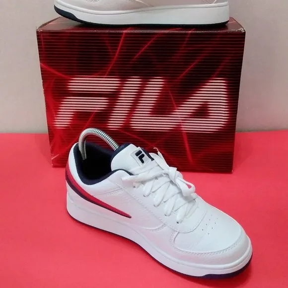 FILA  A-LOW  KID´S SHOES SIZE 5.5