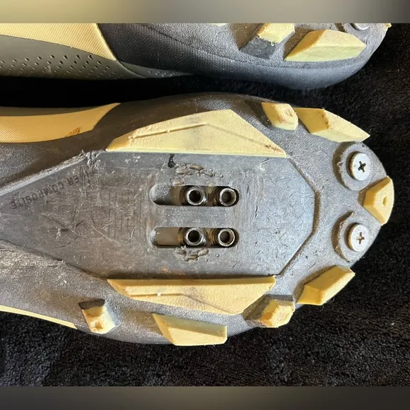 Fi’zi:k TERRA X5 (Gravel biking Shoes)
