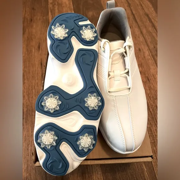 FootJoy eComfort Golf Shoes WHITE  W/Pulsar Cleats Size 9.5 Wide #1 Golf Shoes