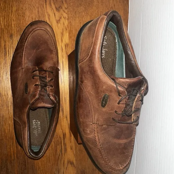 Footjoy FJ Hybrid Spikeless Brown Leather Golf Shoes - Men Size 11M - Very Nice