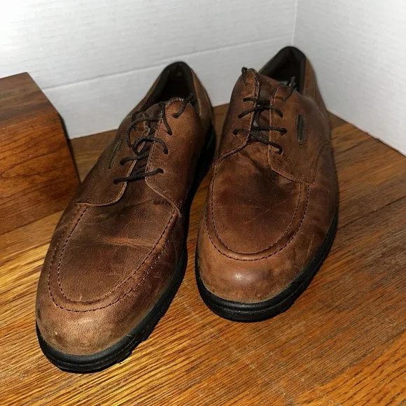 Footjoy FJ Hybrid Spikeless Brown Leather Golf Shoes - Men Size 11M - Very Nice