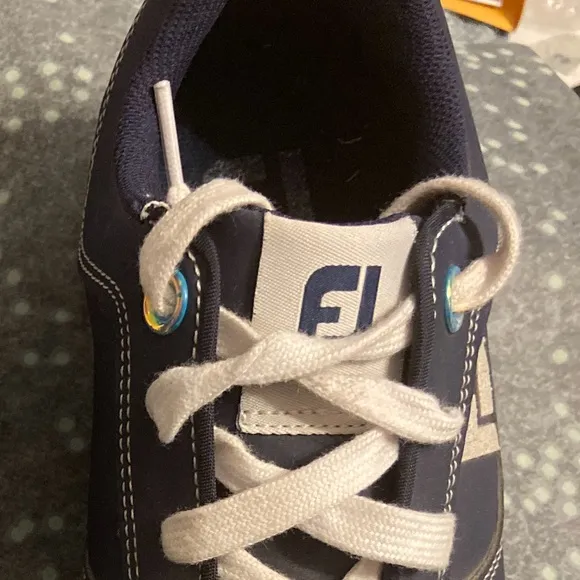 FootJoy FJ Sport Retro Spikeless Golf Shoes 92387 Navy Blue White Women's 7