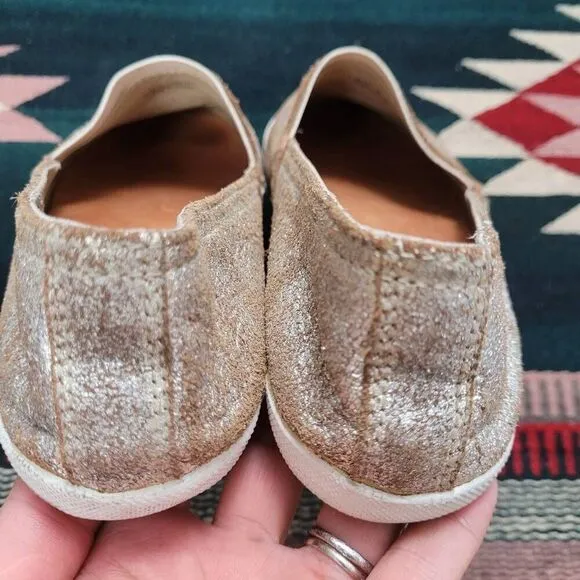 Frye Melanie Metallic Gold Leather Slip On Sneakers Shoes Sz 6.5 Lightweight