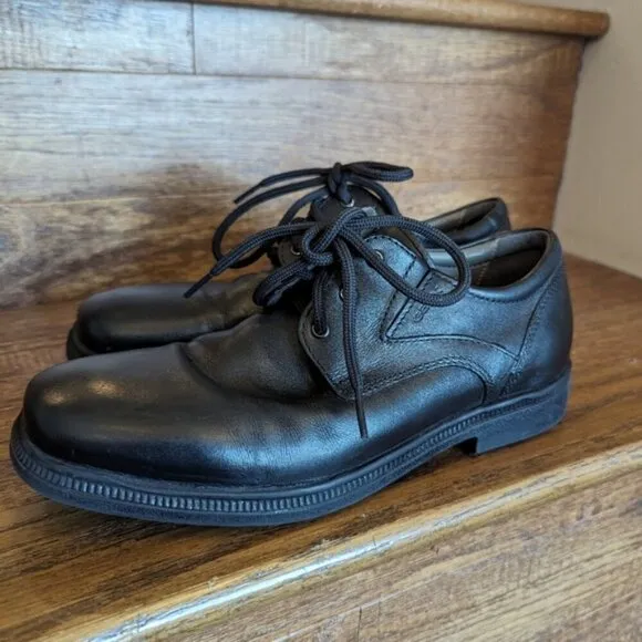 GEOX respira boys black dress shoes Size 36