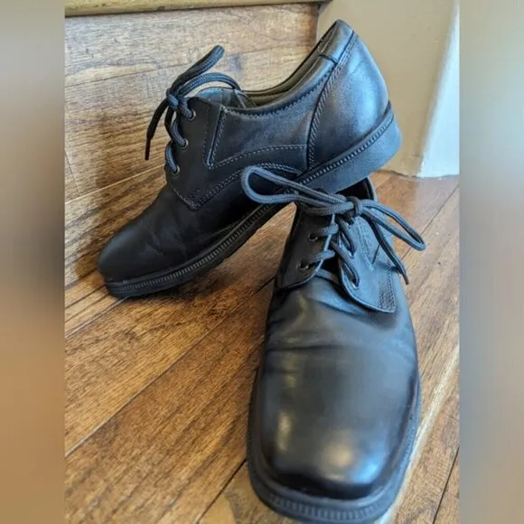 GEOX respira boys black dress shoes Size 36