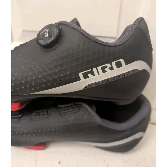 GIRO REGIME CYCLING SHOES BIKING SZ 42 MENS SZ 9