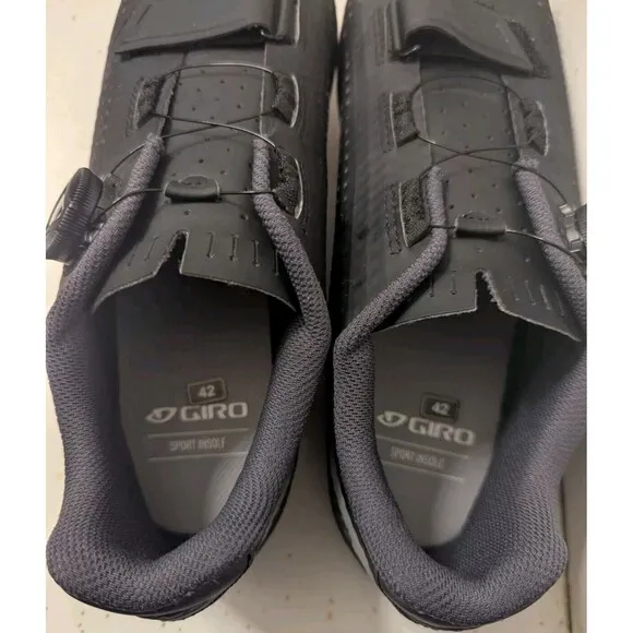 GIRO REGIME CYCLING SHOES BIKING SZ 42 MENS SZ 9