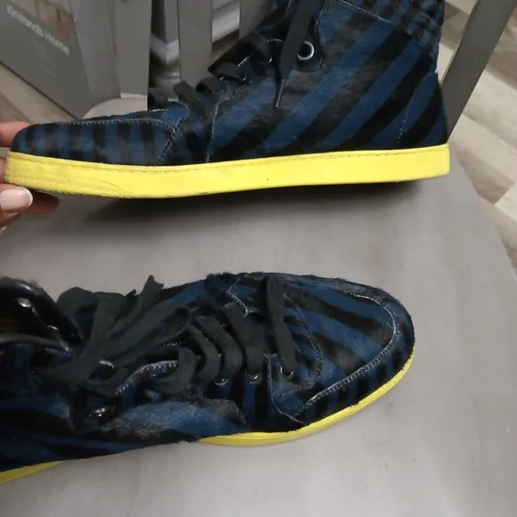 Gucci Men's Black and Yellow High-Top Sneakers