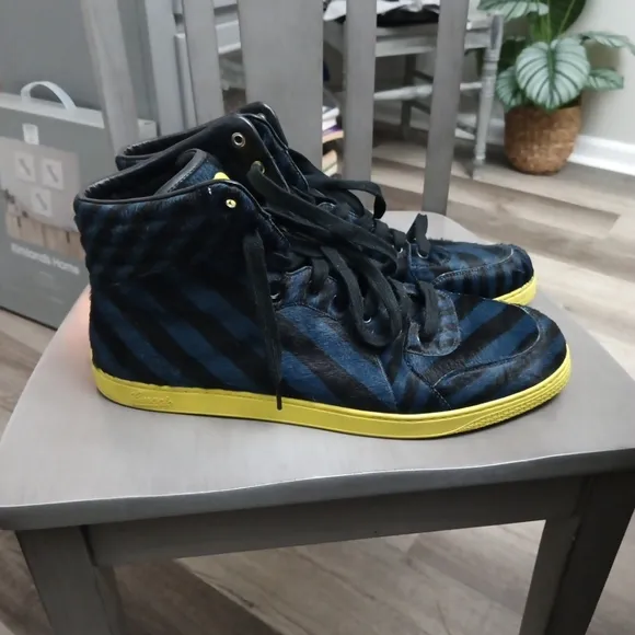 Gucci Men's Black and Yellow High-Top Sneakers