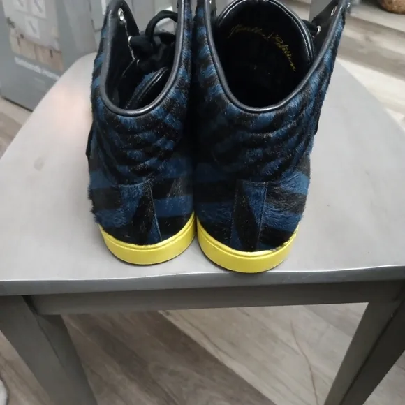 Gucci Men's Black and Yellow High-Top Sneakers