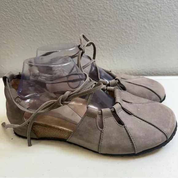 Haflinger Sandals Womens Size 10 Shoes Gray Eva Lace-Up Flats Suede