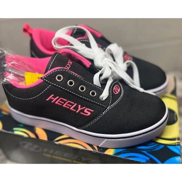 Heelys Youth size 5/ Women size‎ 6 Black &amp; Pink Skate Shoes With Wheels