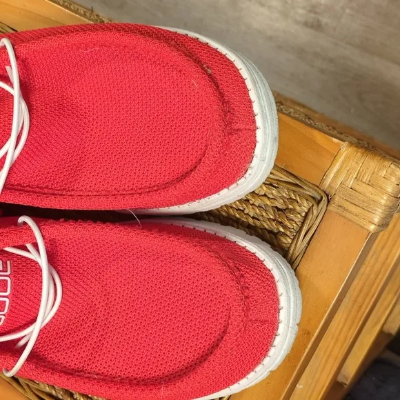Hey Dude Wally Socks Flame Men's Shoes - Comfort Meets Style!