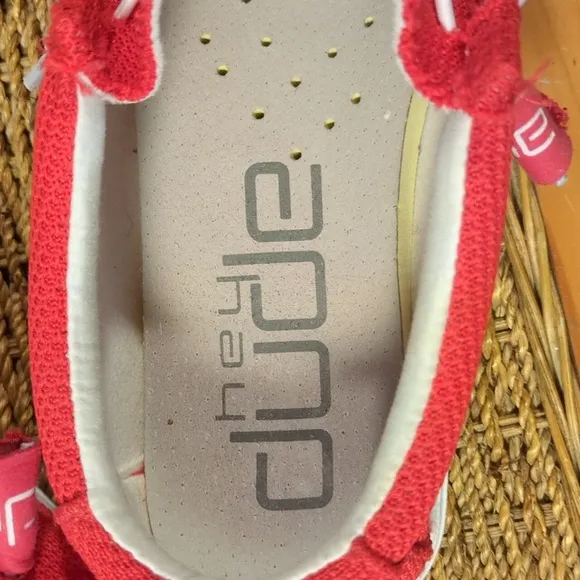 Hey Dude Wally Socks Flame Men's Shoes - Comfort Meets Style!