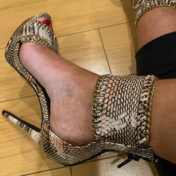 High heel shoes