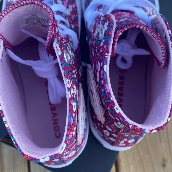 High Top Converse Rose Maroon Cherry blossom Kids Girl Size 3 New