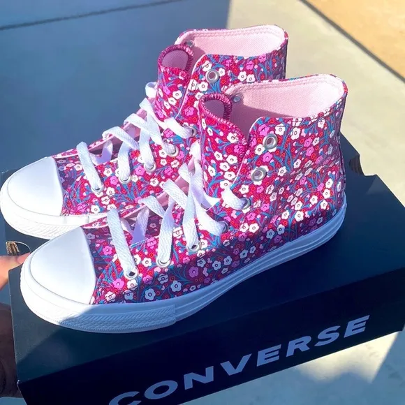 High Top Converse Rose Maroon Cherry blossom Kids Girl Size 3 New