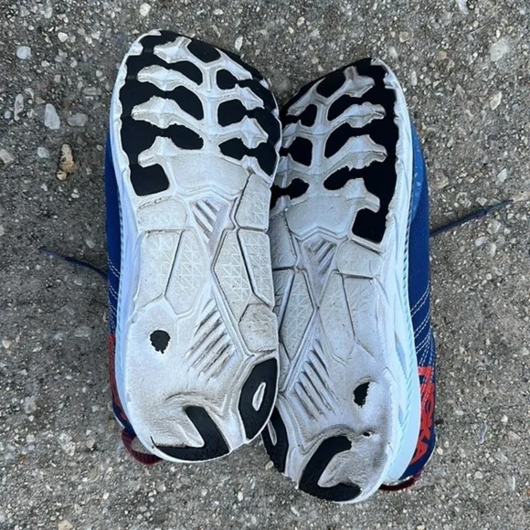 Hoka Clifton 6 Running Shoes size 8.5 M