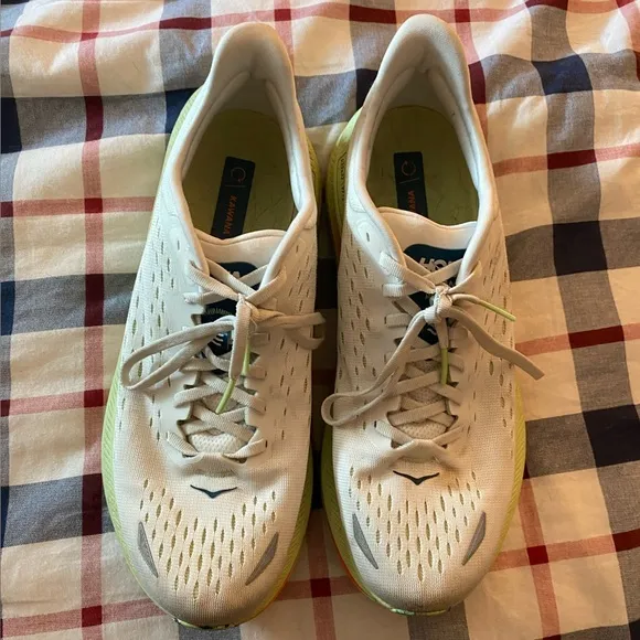 HOKA Kawana men’s size 10 - Excellent Used Condition!