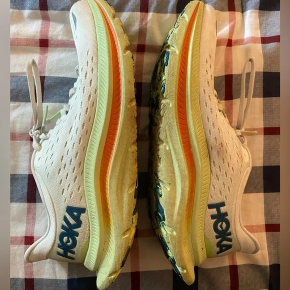 HOKA Kawana men’s size 10 - Excellent Used Condition!