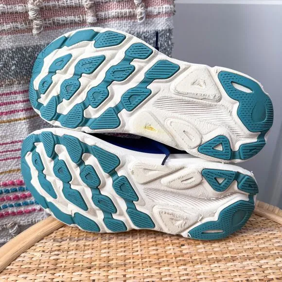 Hoka One One Clifton 9 Bellwether Blue Evening Sky Running Shoes Women’s 8.5