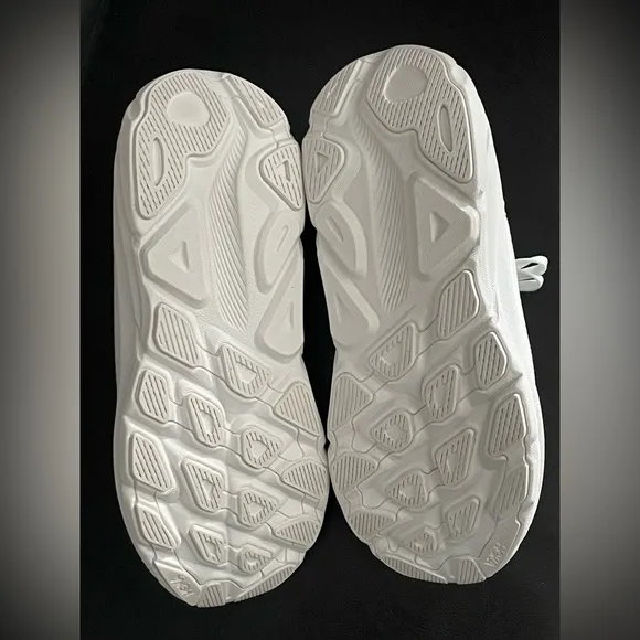 HOKA ONE ONE CLIFTON 9 sneakers