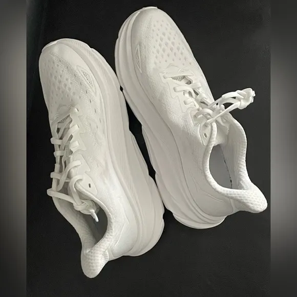 HOKA ONE ONE CLIFTON 9 sneakers