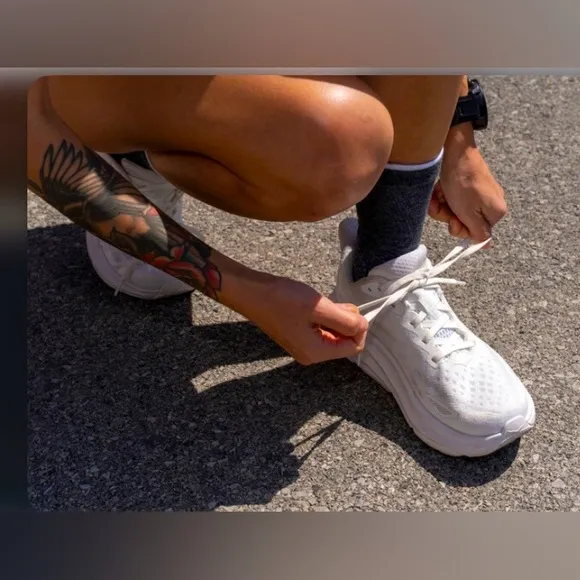 HOKA ONE ONE CLIFTON 9 sneakers