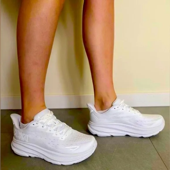 HOKA ONE ONE CLIFTON 9 sneakers