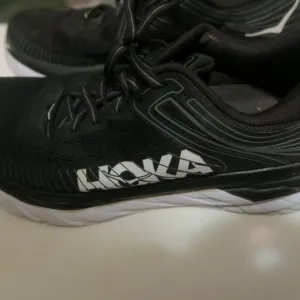 Hoka One One Mens Bondi 7 (1110518 BWHT) Black Running Shoes Sneakers Size 10