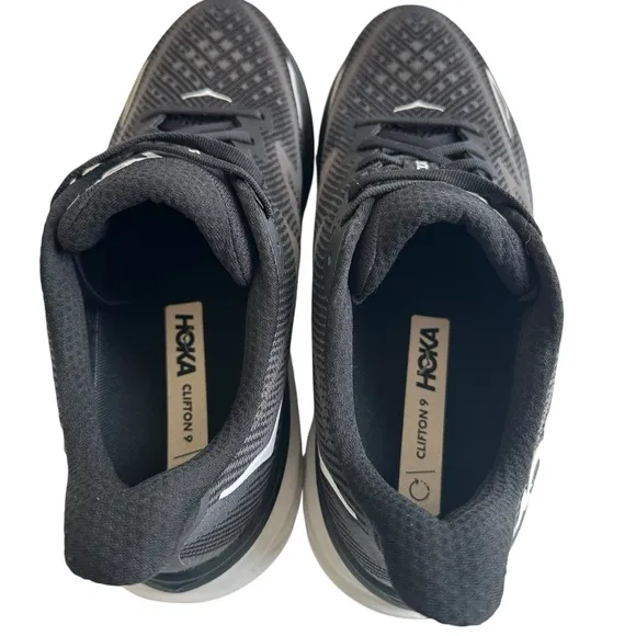 Hoka One One Men’s Clifton 9 Shoes Sneakers Black White Size 11.5 Breathable