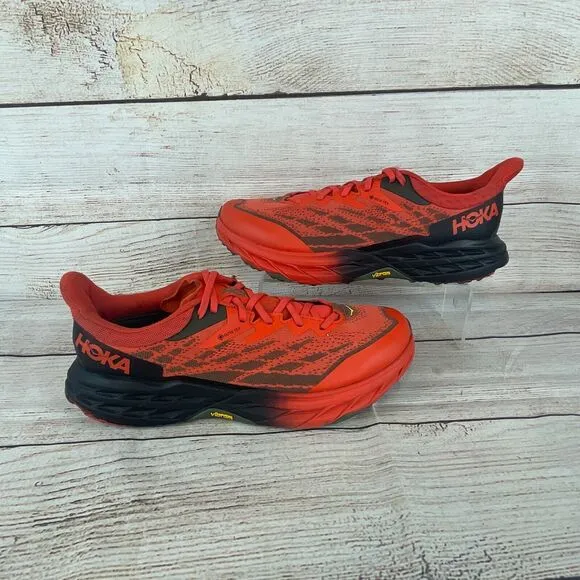 Hoka One One Mens Speedgoat 5 GTX Sz 10D Gore-Tex Trail Running Shoes Red