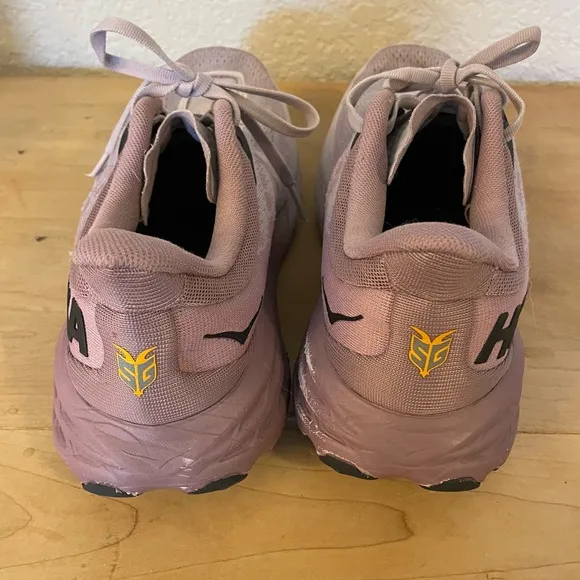 Hoka One One Speedgoat V5 in Elderberry - 10B
