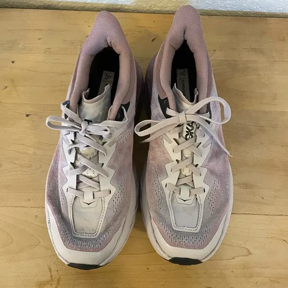 Hoka One One Speedgoat V5 in Elderberry - 10B