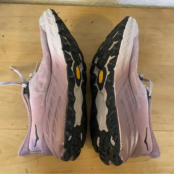 Hoka One One Speedgoat V5 in Elderberry - 10B