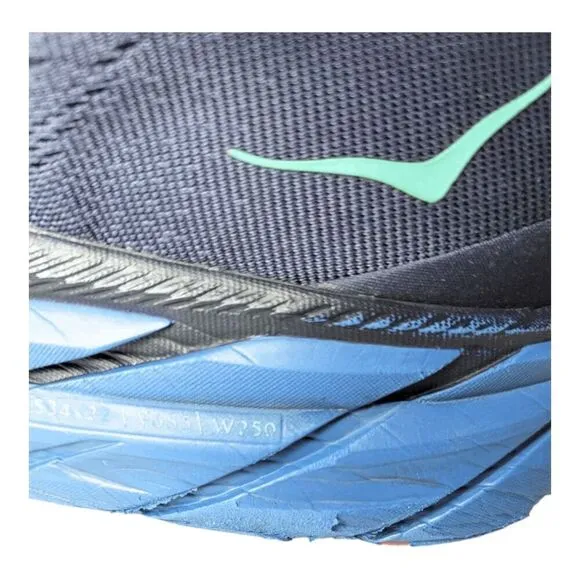 HOKA ONE ONE Clifton 8 Running Shoes Size 12D