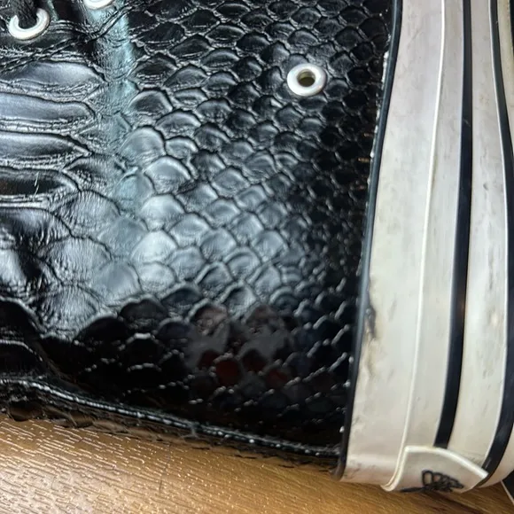 iiJin Faux Matt Croco Embossed High Top platform insole size 6