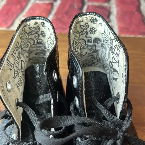 iiJin Faux Matt Croco Embossed High Top platform insole size 6