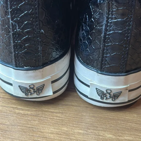 iiJin Faux Matt Croco Embossed High Top platform insole size 6