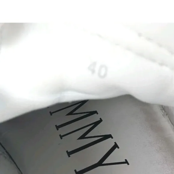 Jimmy Choo Hawaii Leather Low Top Sneakers Size  10 US / 40 EU