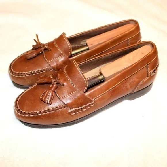 Johnston Murphy shoes known for quality and comfort. In like new conditi…​​​​​​​