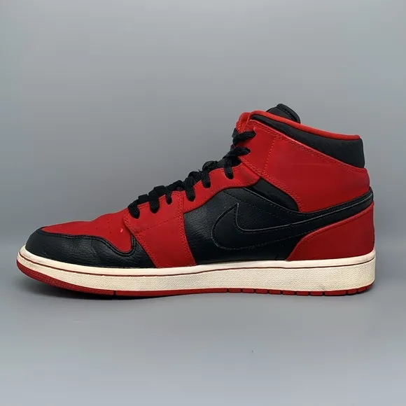 Jordan 1 Mid Bred (2013) Shoes 554724-005 Men's Sz 13