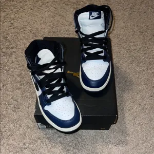 Jordan 1 Retro High OG kids