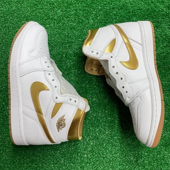 Jordan 1 Retro High OG Metallic Gold Womens Basketball FD2596-107 NEW* Sz 6.5