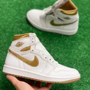 Jordan 1 Retro High OG Metallic Gold Womens Basketball FD2596-107 NEW* Sz 6