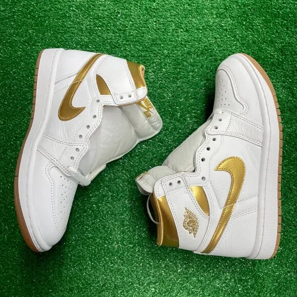 Jordan 1 Retro High OG Metallic Gold Womens Basketball FD2596-107 NEW* Sz 6